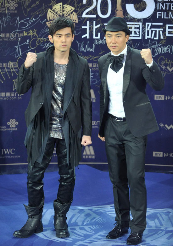 无数双眼睛 无数双眼睛