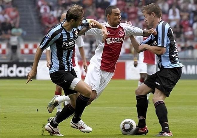 不少青少年 不少青少年