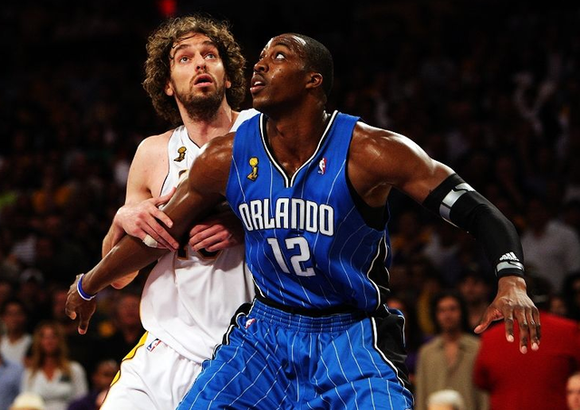 背景及其中 背景及其中