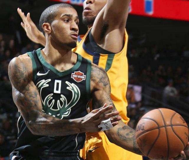 足球运动承 足球运动承