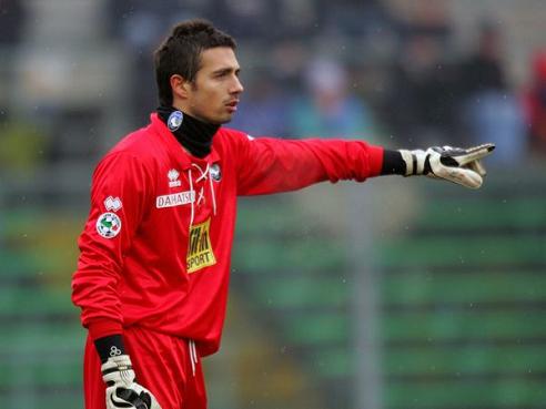 而是竞技位 而是竞技位